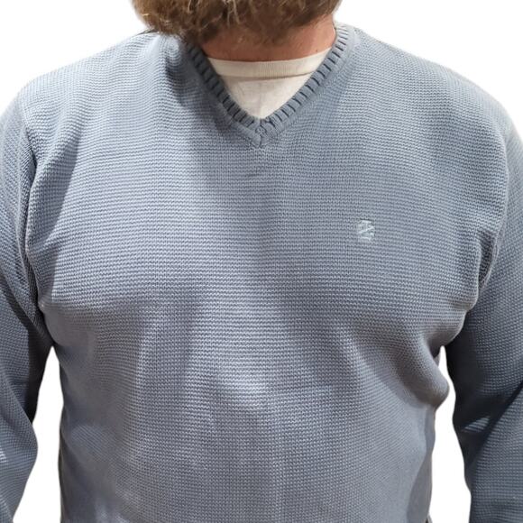 Izod Men’s XL Cornflower Blue Cotton V-Neck Logo Knit Sweater Grandpa Style - Picture 2 of 8